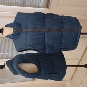 4/$80 Blue Puffy Vest - Size Medium